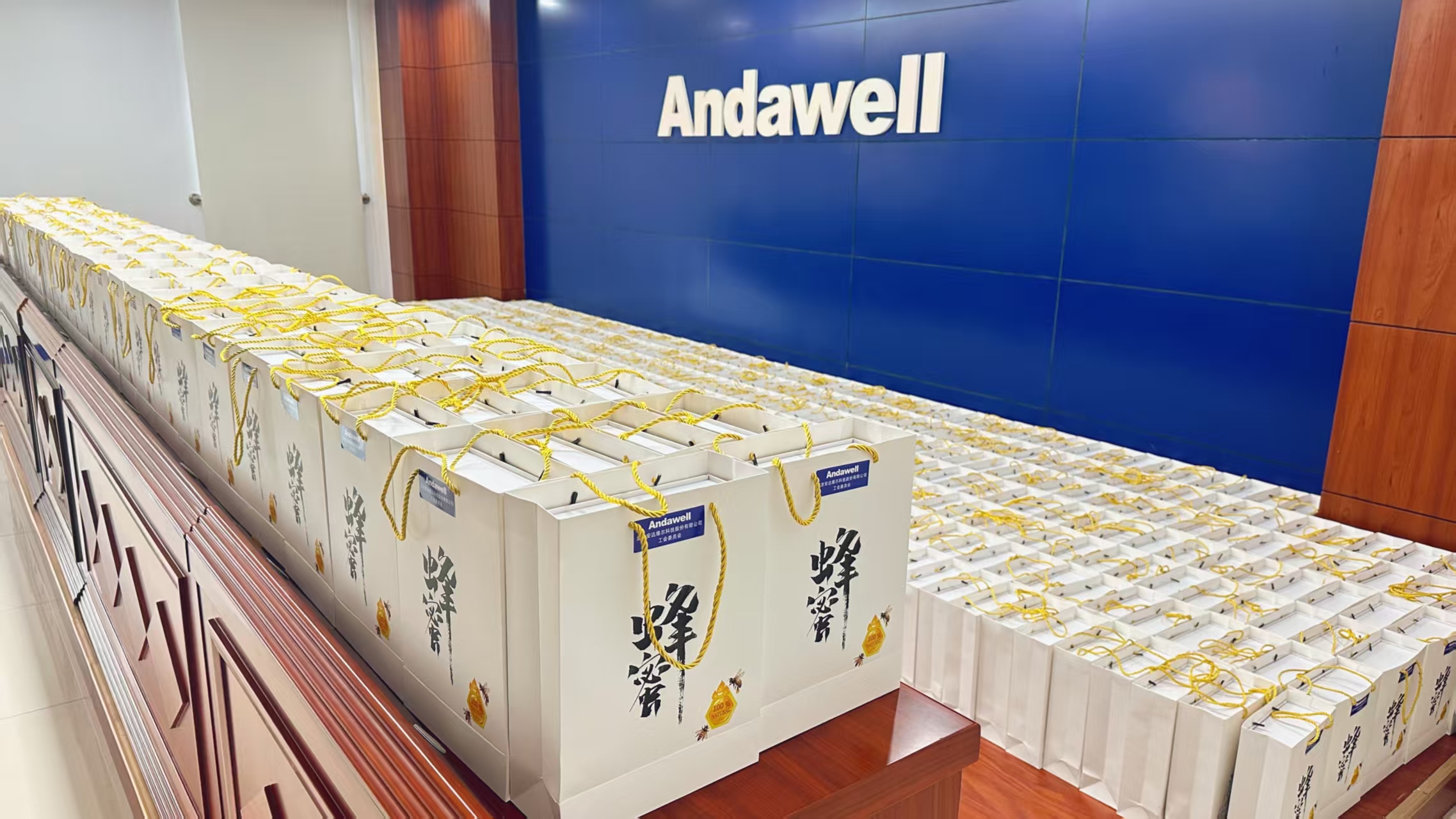 2121�Ƿ���(�й���)�����ٷ���վ